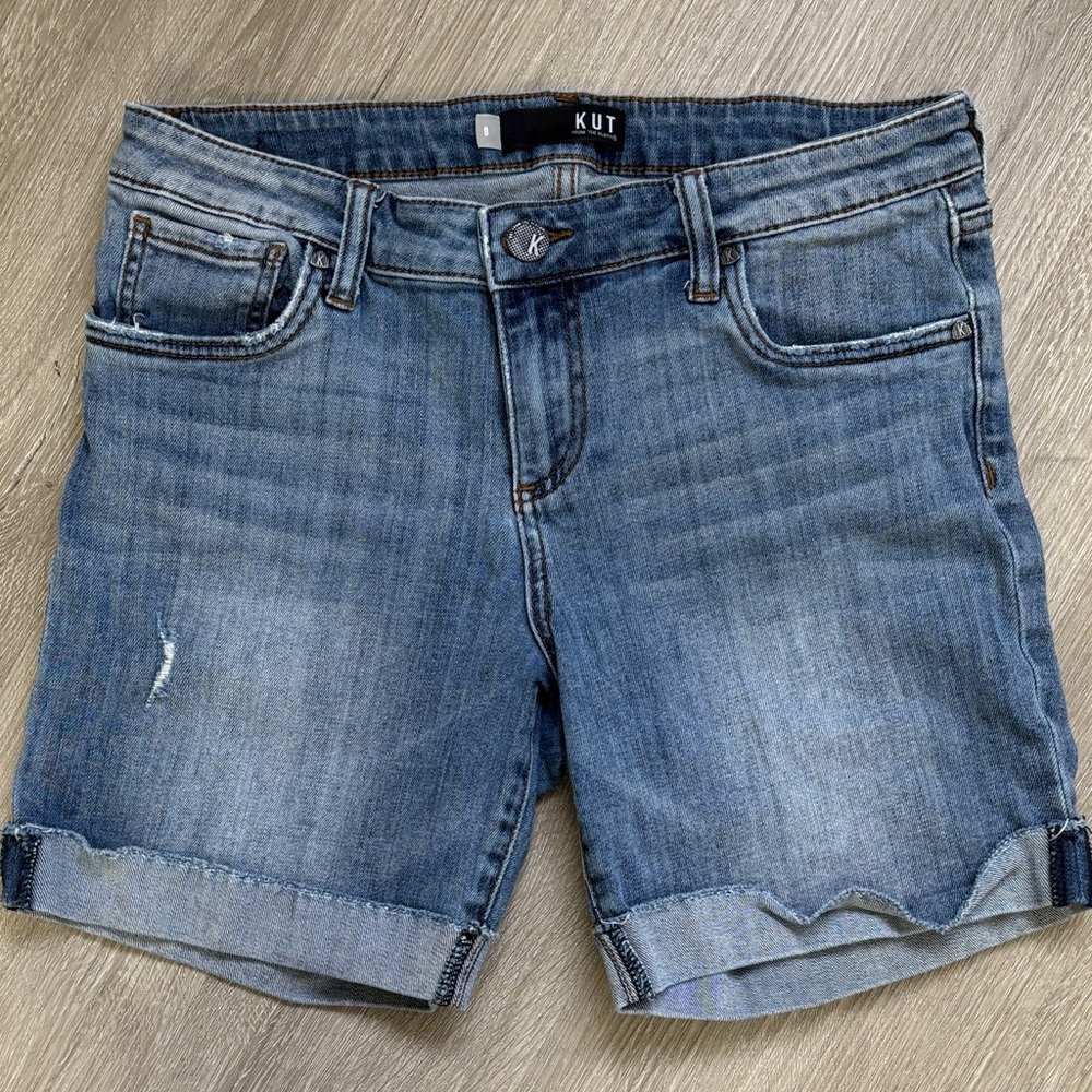 Kut from the Kloth Light Blue Denim Shorts size 8